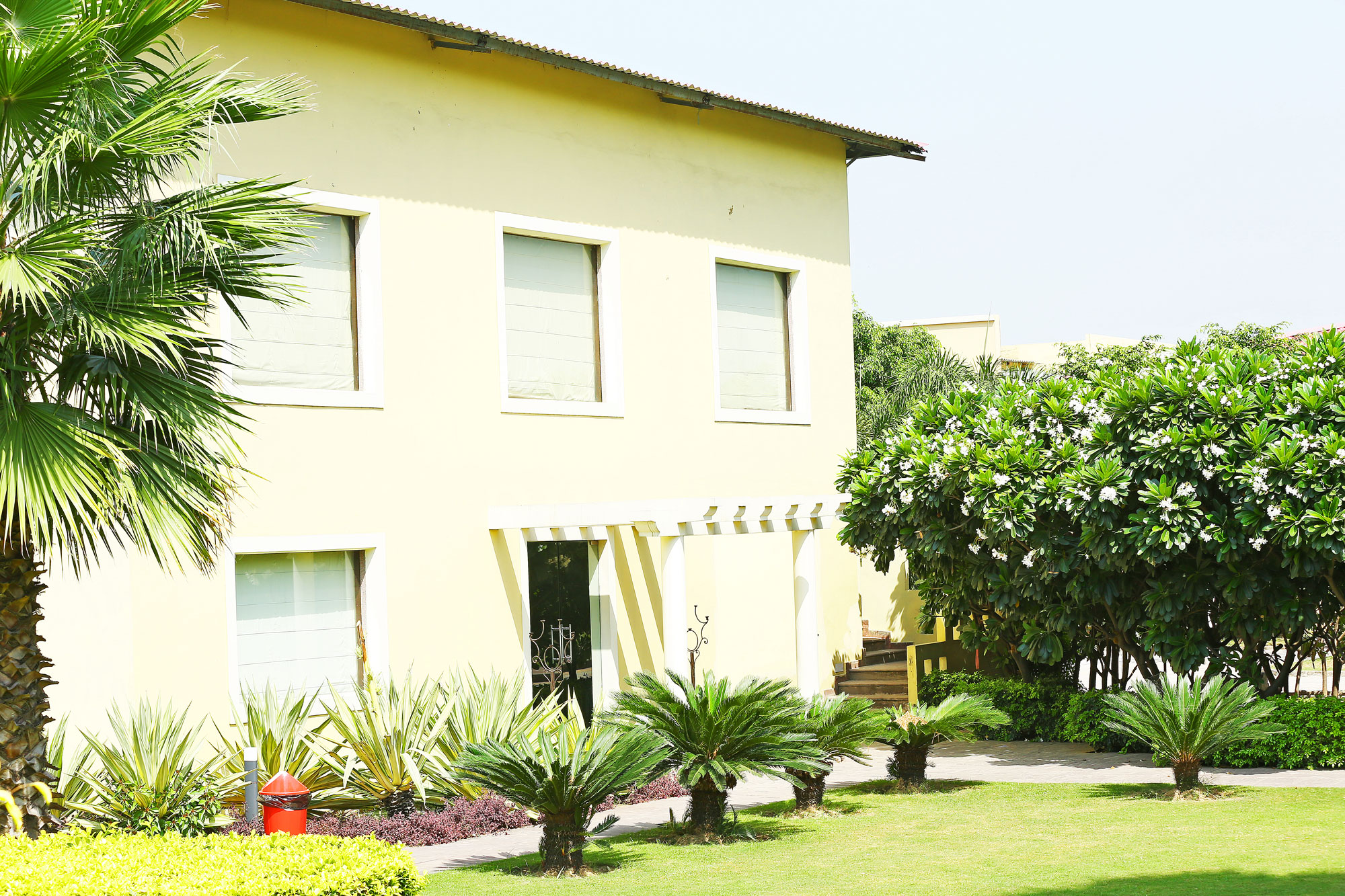 Red Huts Resort rooms